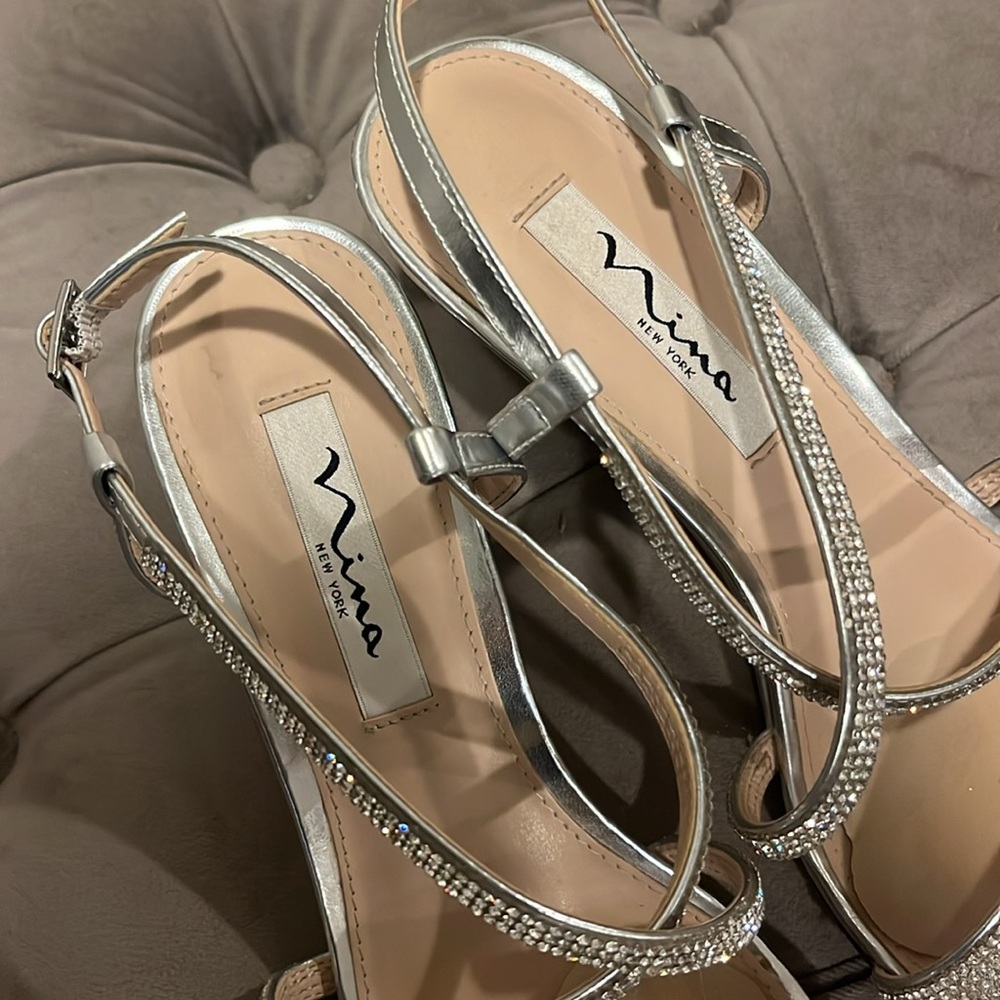 NINA’S SILVER STRAPPY WEDGE SANDAL FOR A WEDDING OR SPECIAL OCCASION/ SILVER 7.5 - Picture 2 of 4